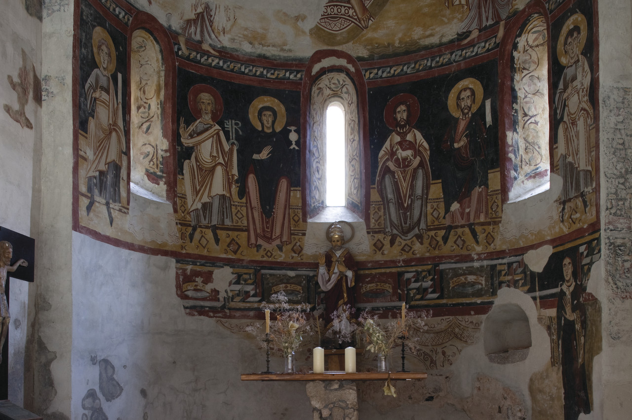 Peintures murales de 12 ème siècle de l'église de Sant Pere del Burgal. Copyright Juan Jos+® Pascual