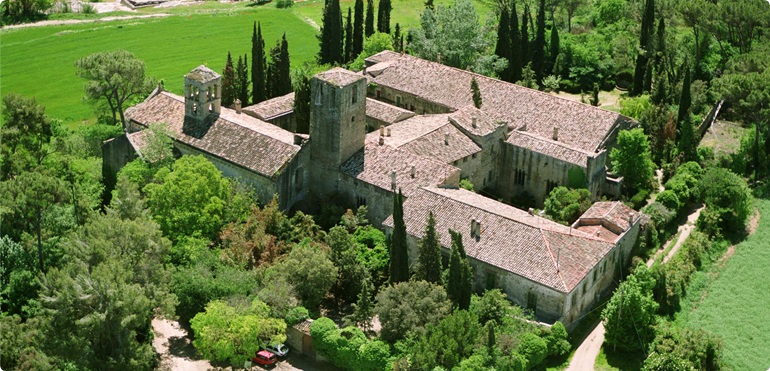 Vue aérienne du Monastère Sant Benet