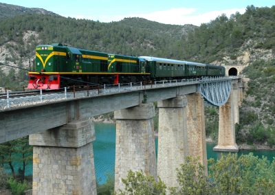 Découvrir les Terres de Lleida à bord du Train des Lacs