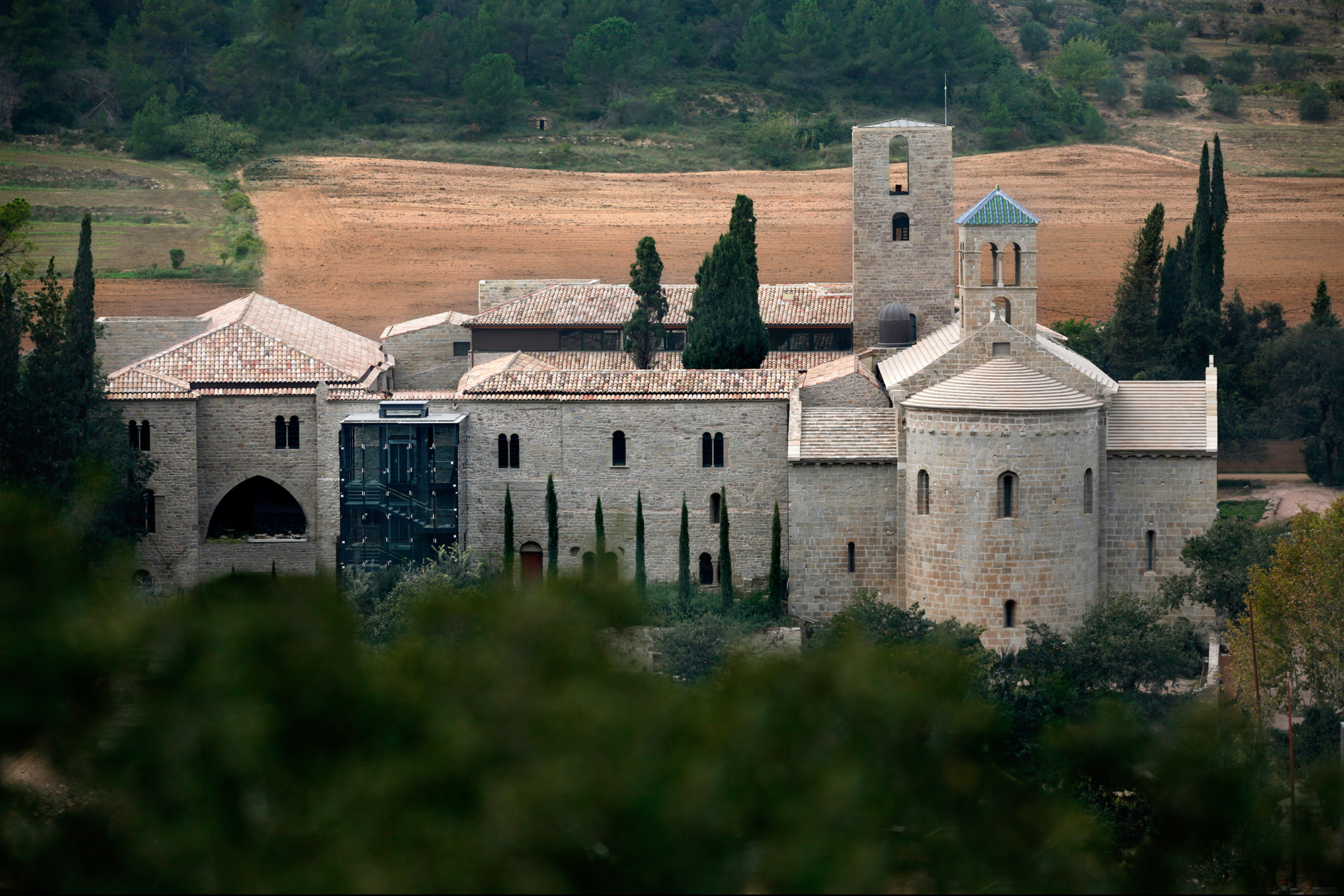 Le monastère Món Sant Benet - © PAU FABREGAT