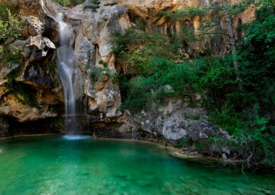 Se rafraîchir en plongeant dans les piscines naturelles de Catalogne