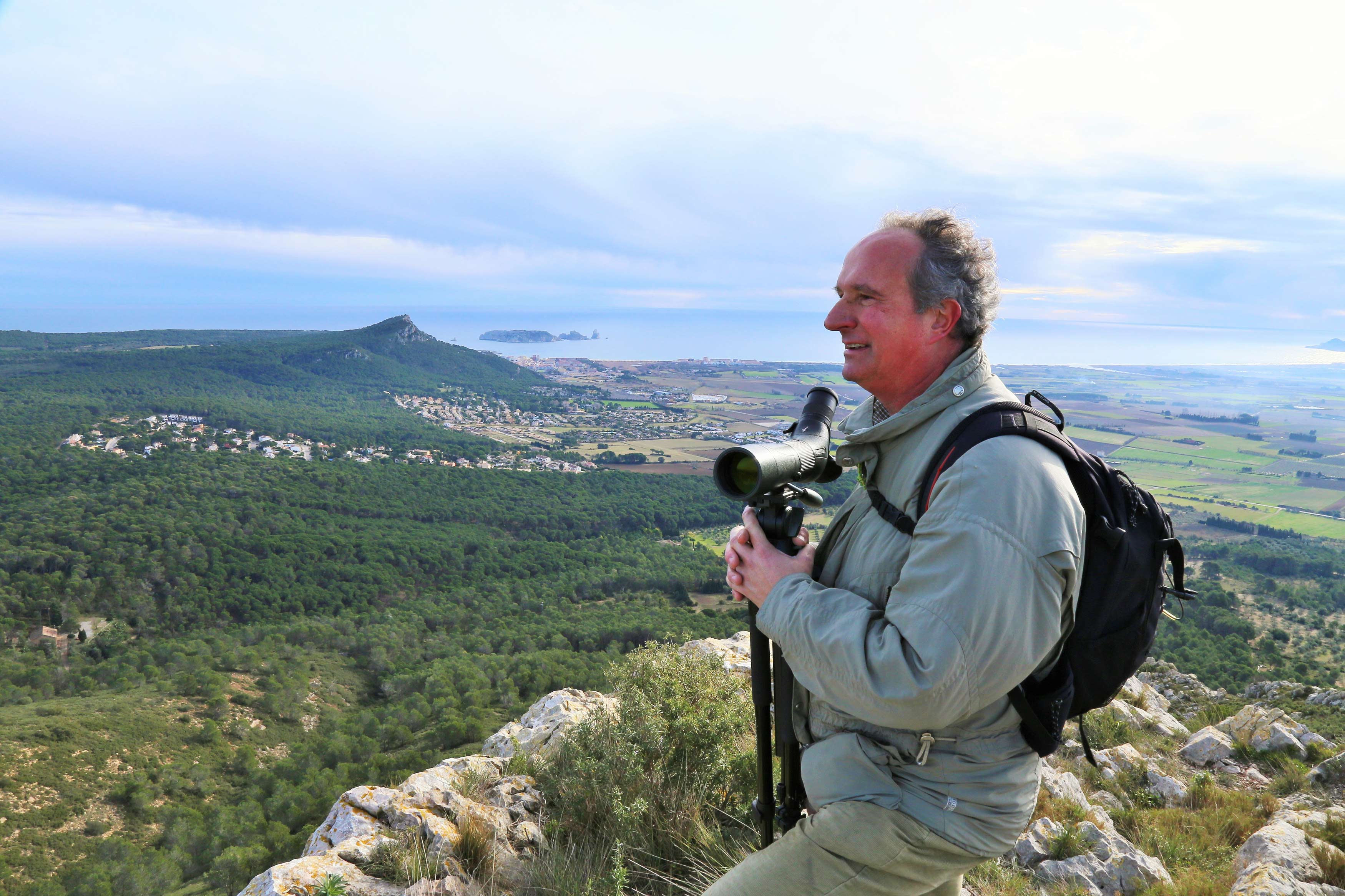 Jordi Sargatal al Montgrí amb les Medes © Foto Jordi Ruiz Olmo