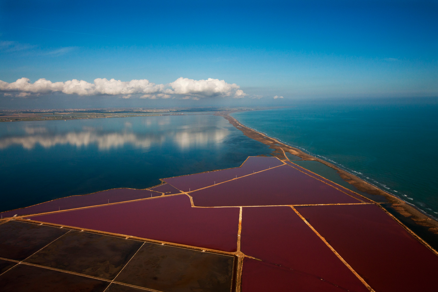 Delta de l'Ebre Salines de la Trinitat © Yann Arthus Bertrand