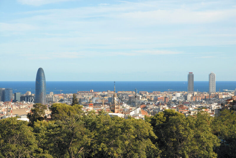 Vue de Barcelone avec la mer dans le fond © Turisme De Barcelona