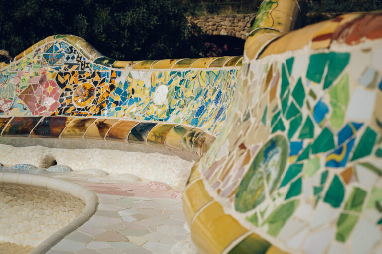 Banc du Parc Güell (Barcelone, Catalogne), oeuvre d'Antoni Gaudí